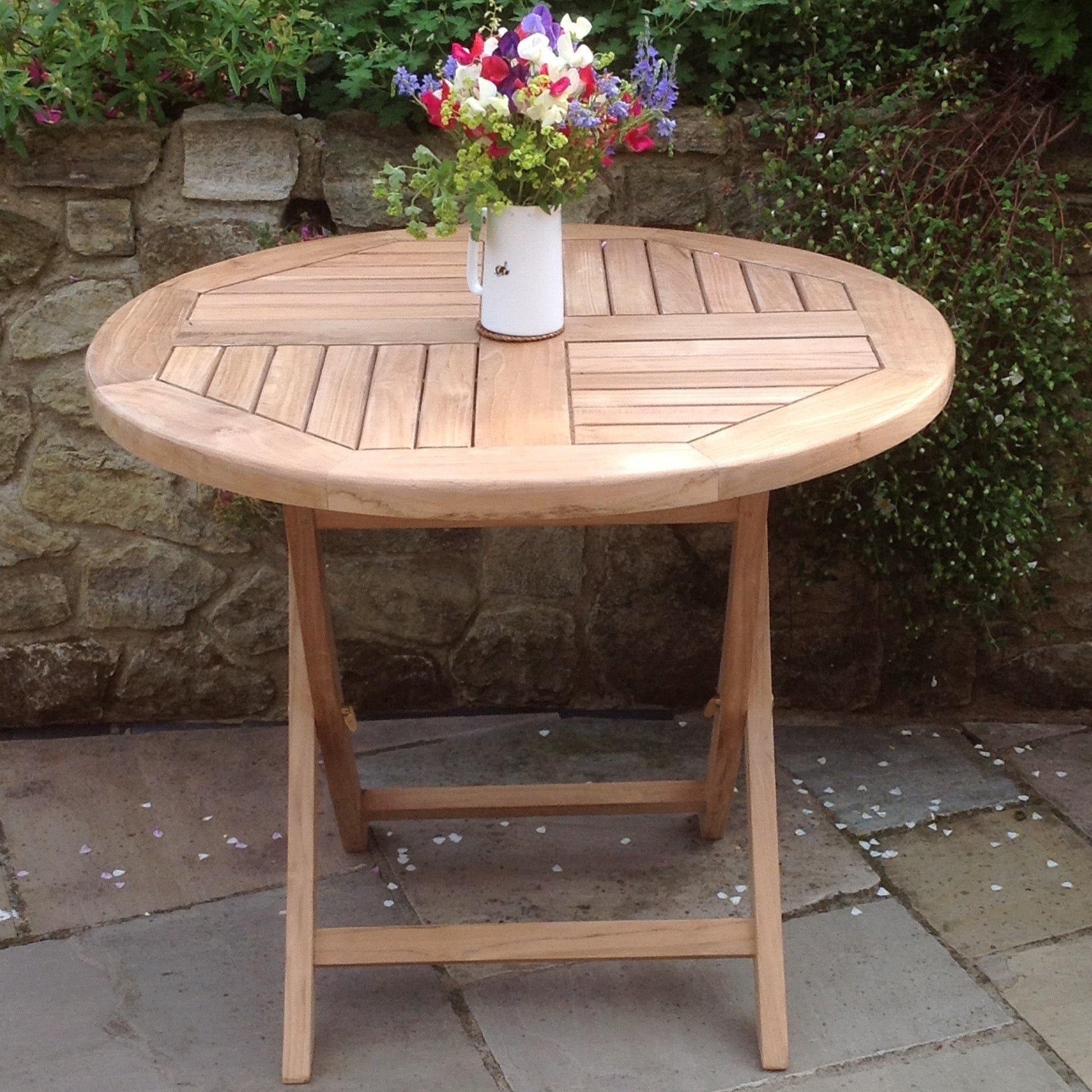 Jasmine Round Folding Table (Medium/Large)